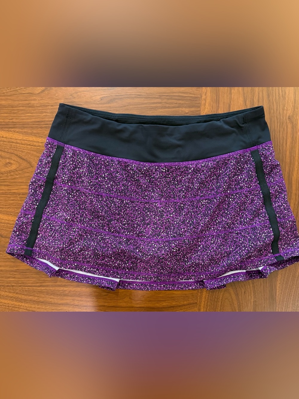 Lululemon Pace Rival Size 8 Purple Black and White Speckled Skort